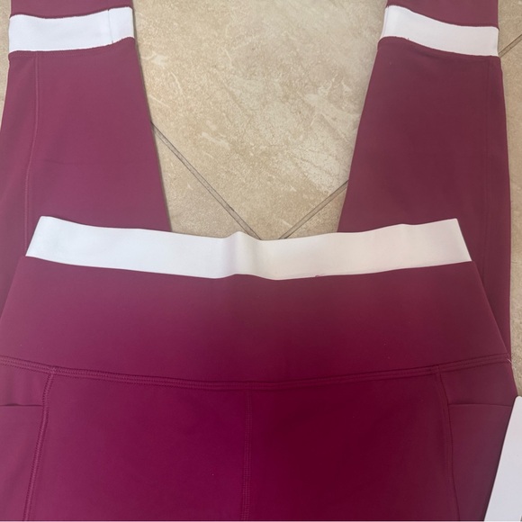 ATHLETA HIGH RISE LEGGING - Picture 11 of 13